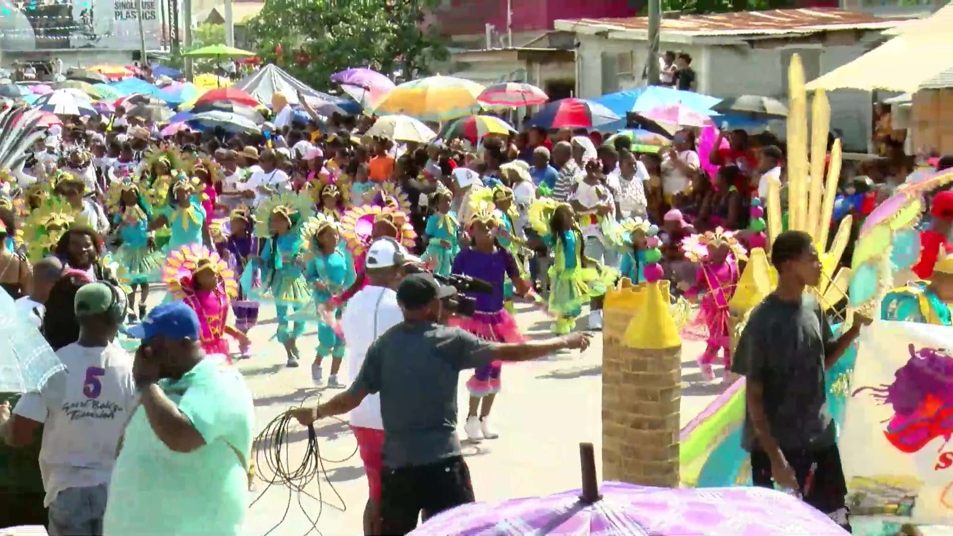 Rain Threatens Carnival Road March; Mayor Wagner Weighs In