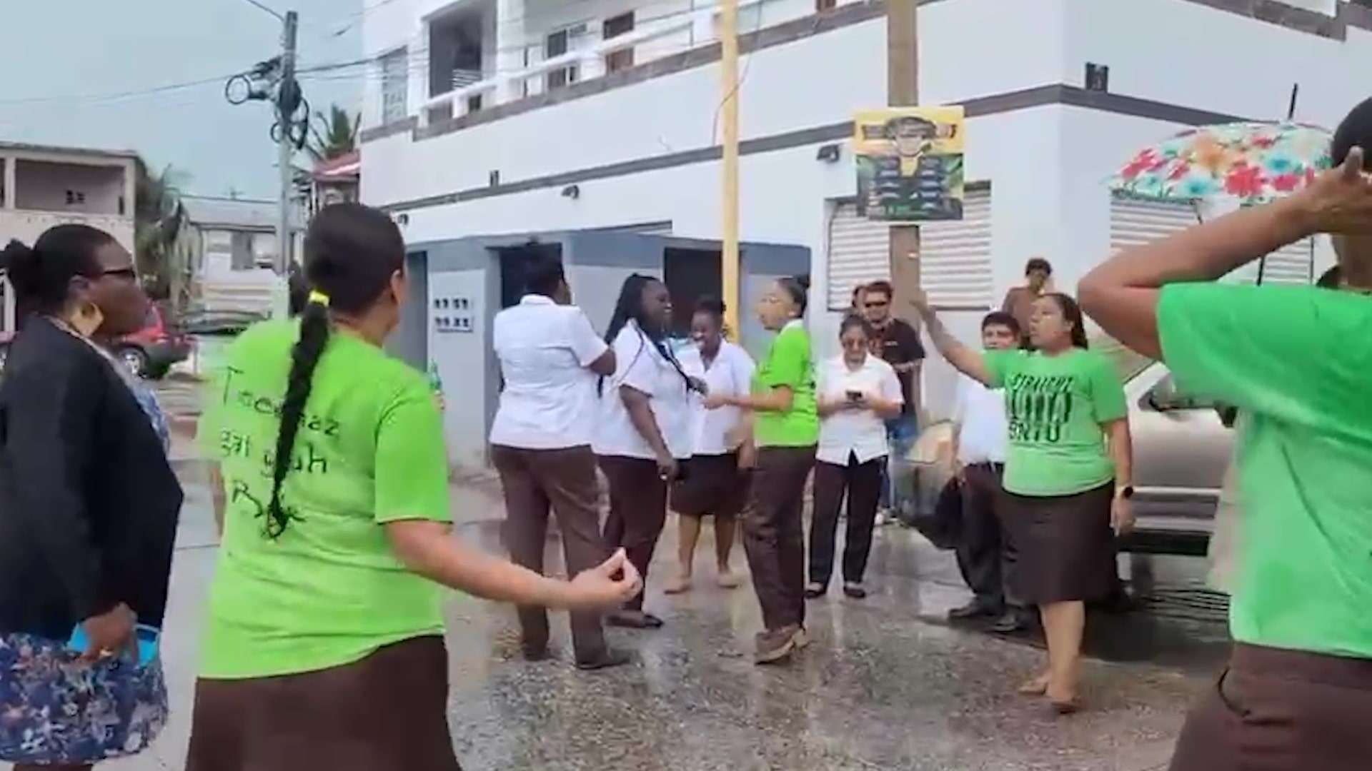 Public Sides with Teachers Over Traffic Protests for Pay Raise