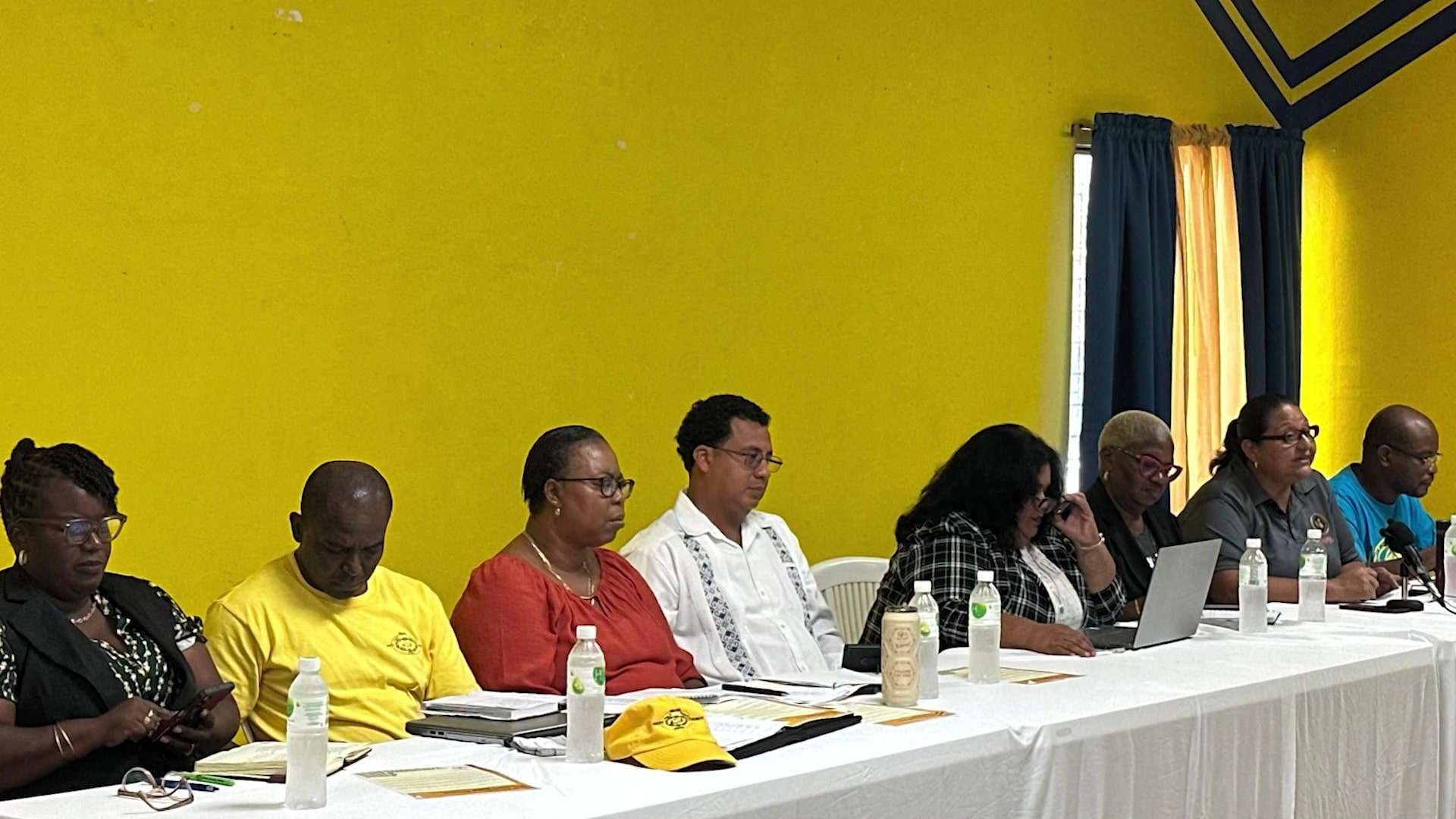 Unions Accept Government’s Proposal on 8.5% salary restoration