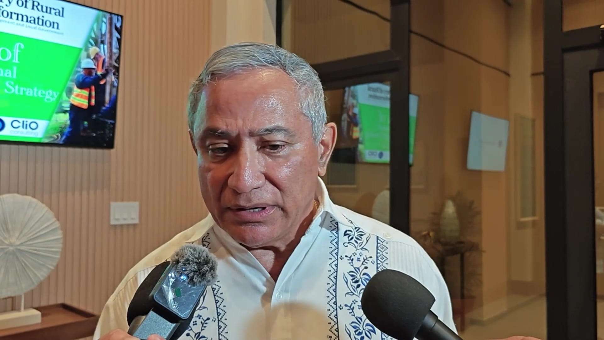 PM Says Cabinet Considering Media as Essential Service in Telecom Law