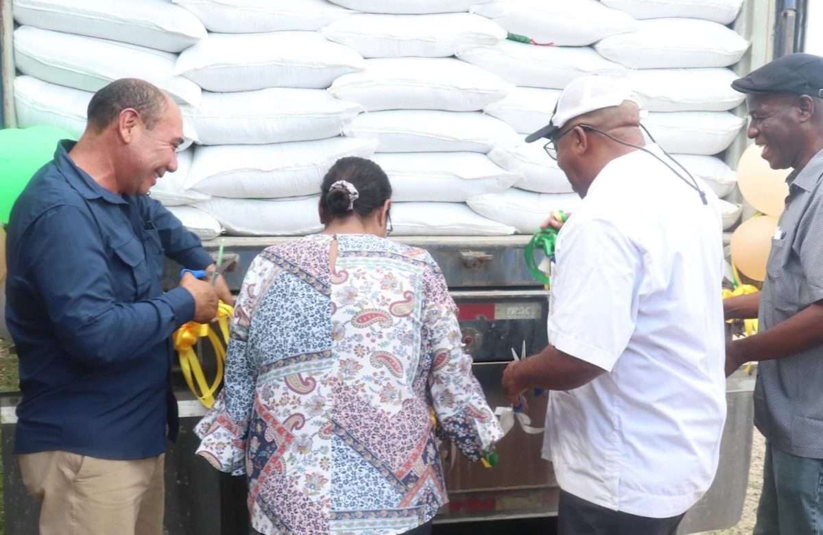 Government Provides $800K in Fertilizer Support to Citrus Growers