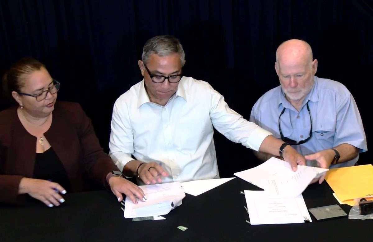 Government signs agreement to protect 17 thousand acres at Turneffe Atoll